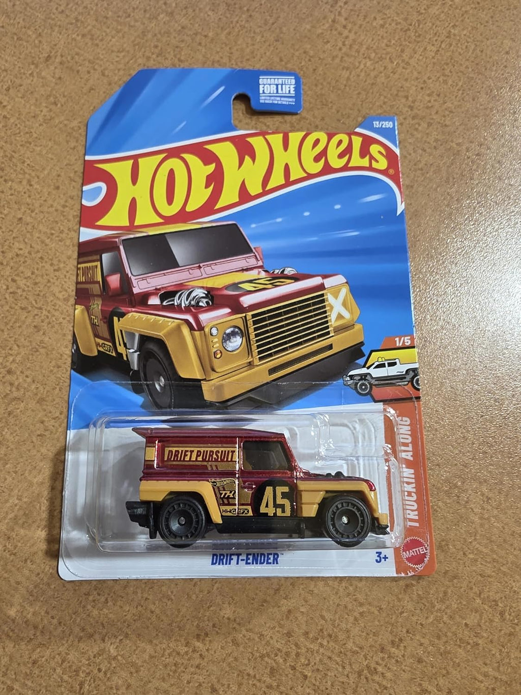 Hot Wheels Drift-Ender Truckin' Along Super Treasure Hunt, Die-Cast Vehicle, Red and Gold, 3+